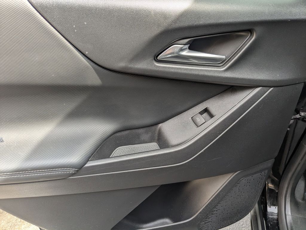 Thumbnail: 2025 Chevrolet Equinox - 26