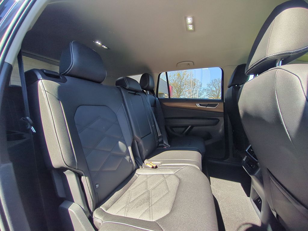 Thumbnail: 2025 Volkswagen Atlas - 30