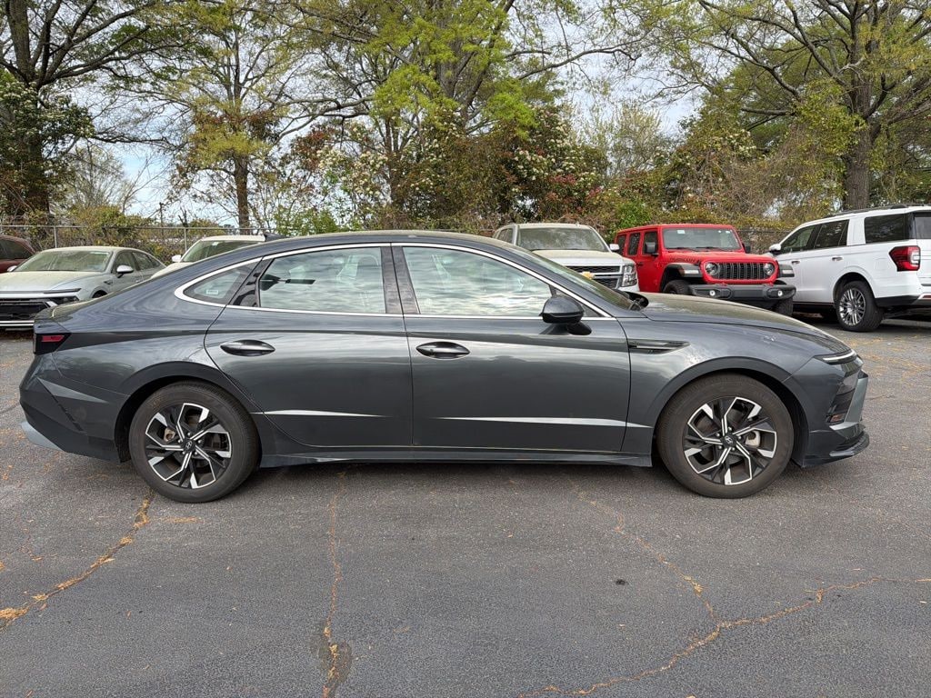 Certified 2025 Hyundai Sonata SEL Sedan