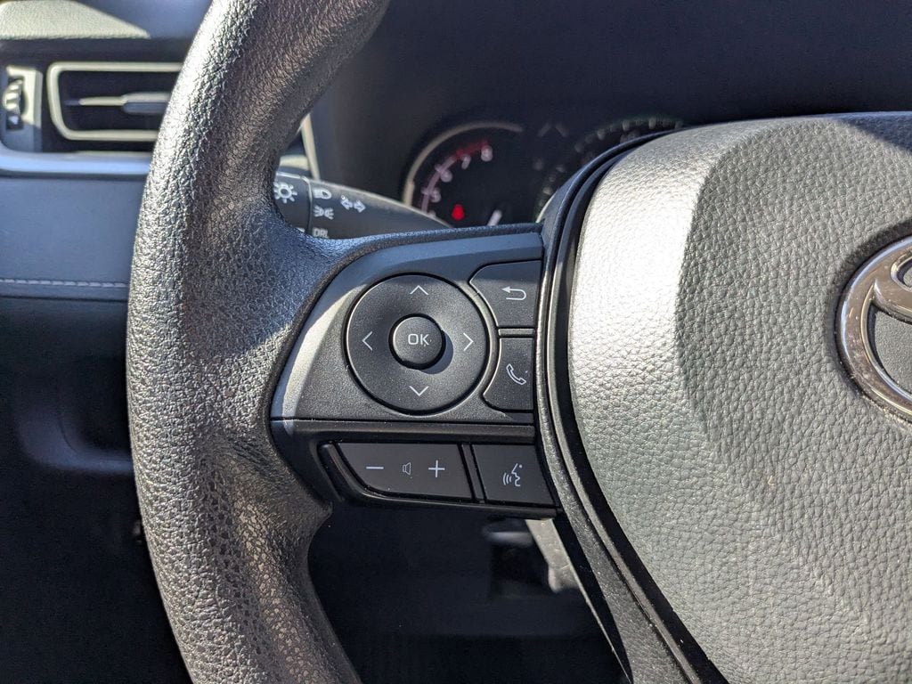 Thumbnail: 2025 Toyota RAV4 - 17