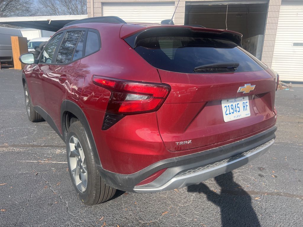 Thumbnail: 2025 Chevrolet Trax - 7