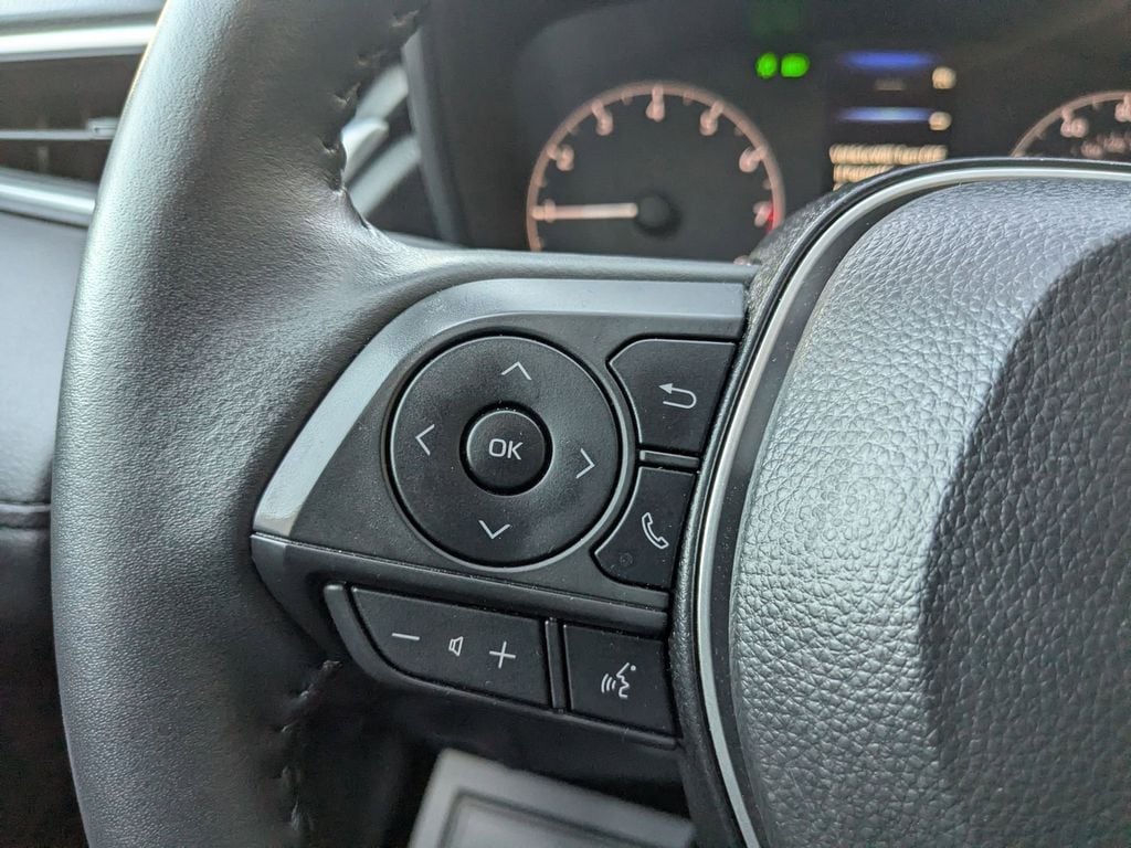 Thumbnail: 2025 Toyota Corolla Cross - 17