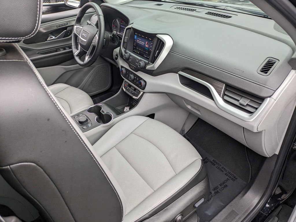 Thumbnail: 2023 GMC Terrain - 32