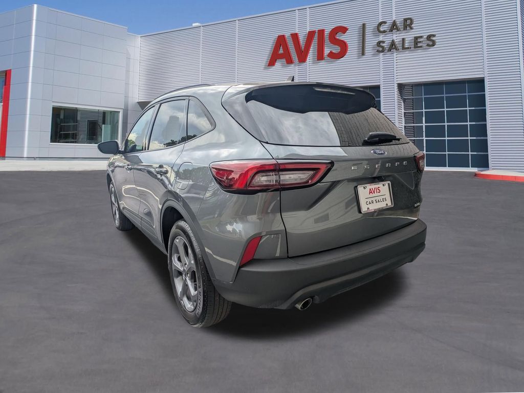 Thumbnail: 2025 Ford Escape - 9