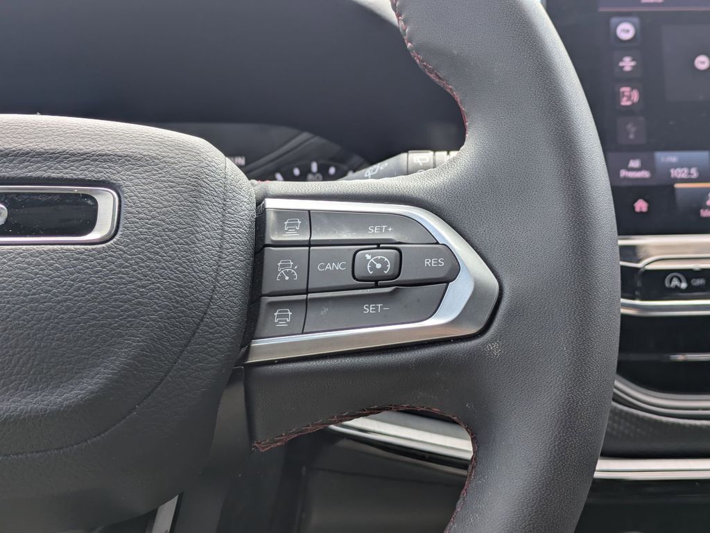 Thumbnail: 2025 Jeep Compass - 23