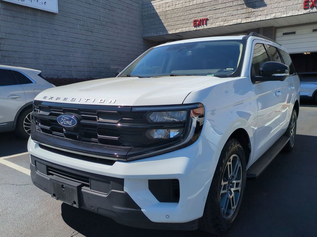 Thumbnail: 2025 Ford Expedition - 1
