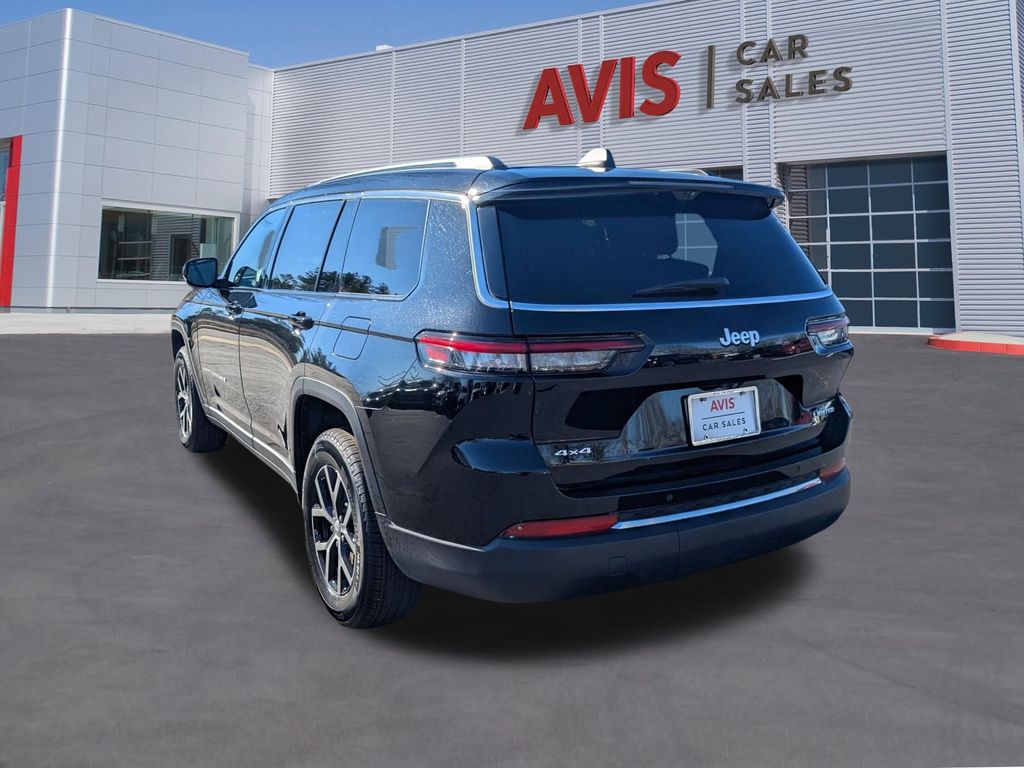 Thumbnail: 2024 Jeep Grand Cherokee L - 9