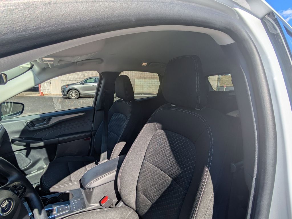 Thumbnail: 2025 Ford Escape - 21