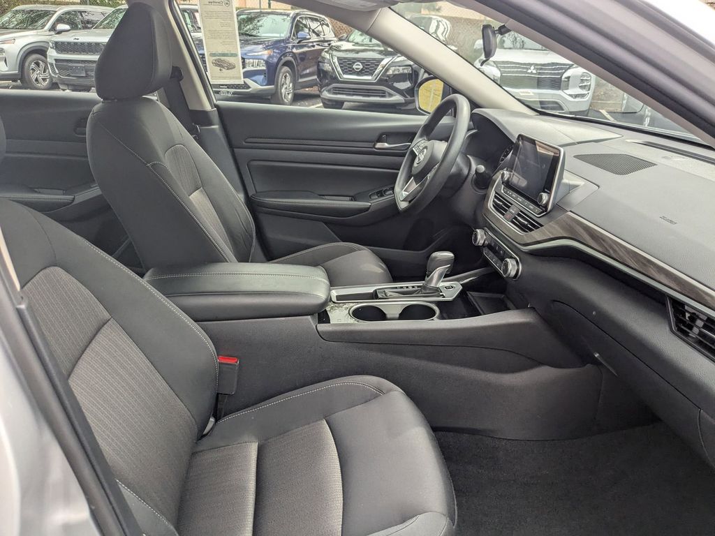 Thumbnail: 2024 Nissan Altima - 30