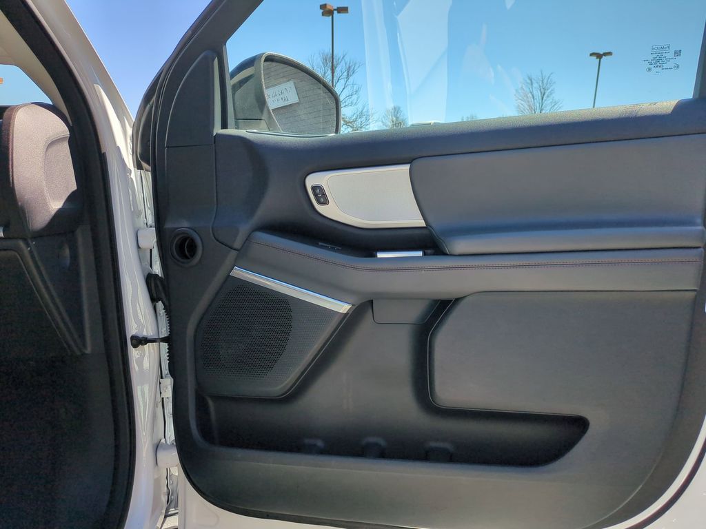 Thumbnail: 2025 Ford Expedition - 34