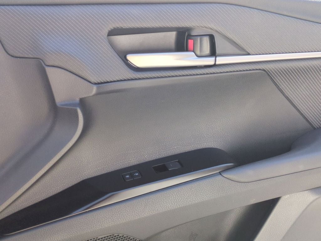 Thumbnail: 2025 Toyota Camry - 34