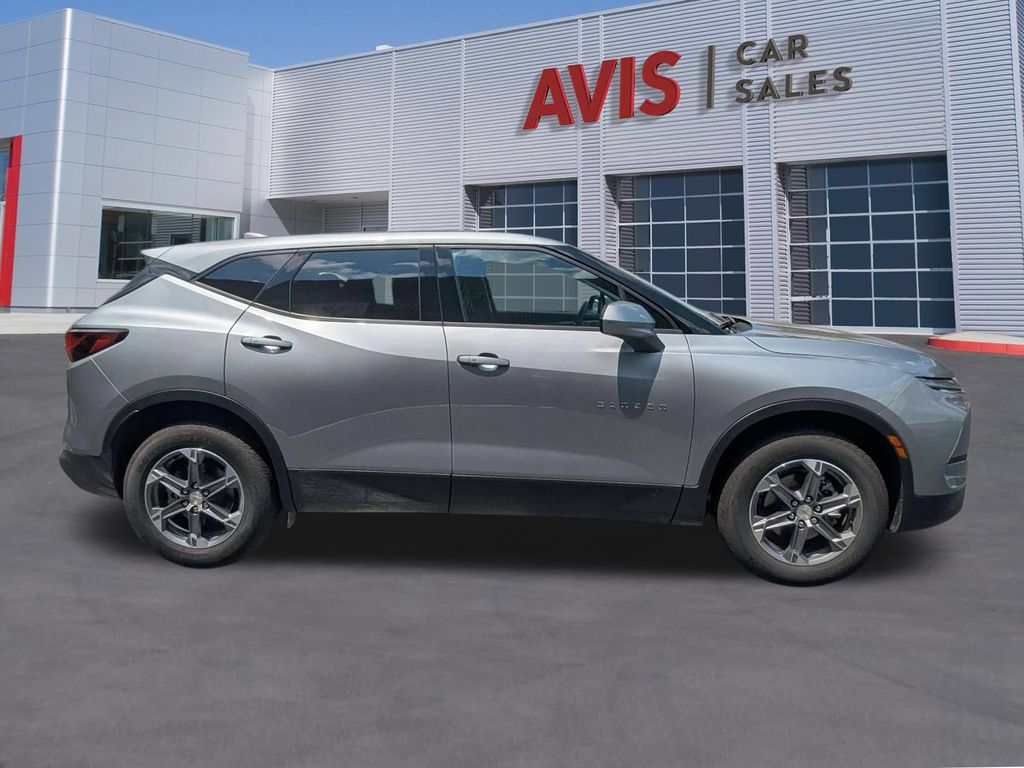 Thumbnail: 2025 Chevrolet Blazer - 5