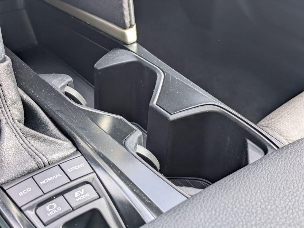 Thumbnail: 2025 Toyota Camry - 18