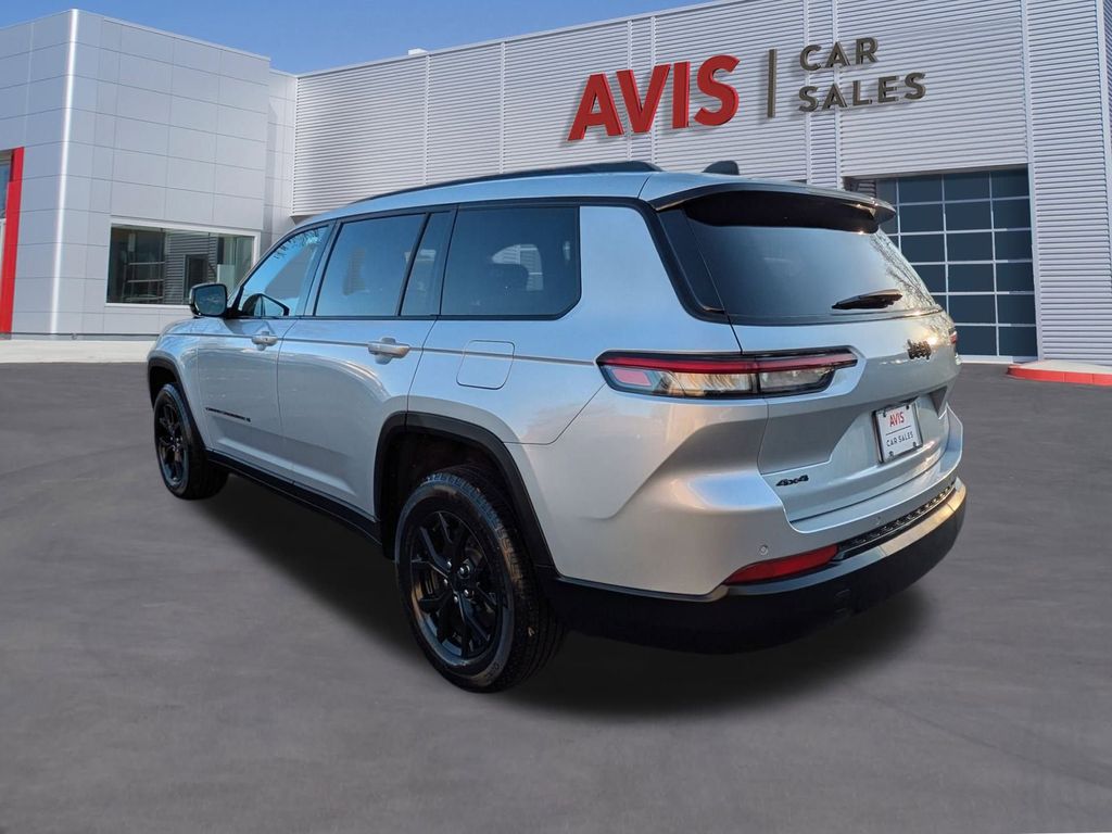 Thumbnail: 2024 Jeep Grand Cherokee L - 9