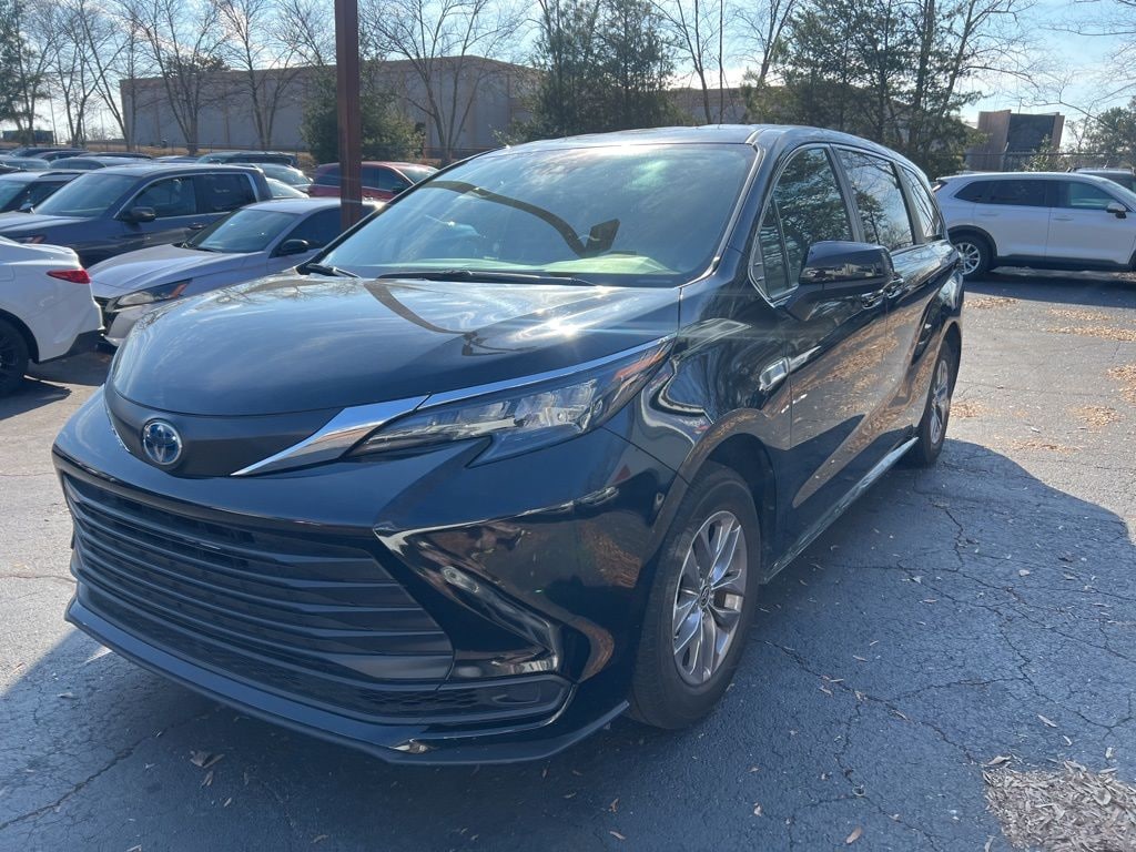 Certified 2025 Toyota Sienna LE 8 Passenger Van Passenger Van