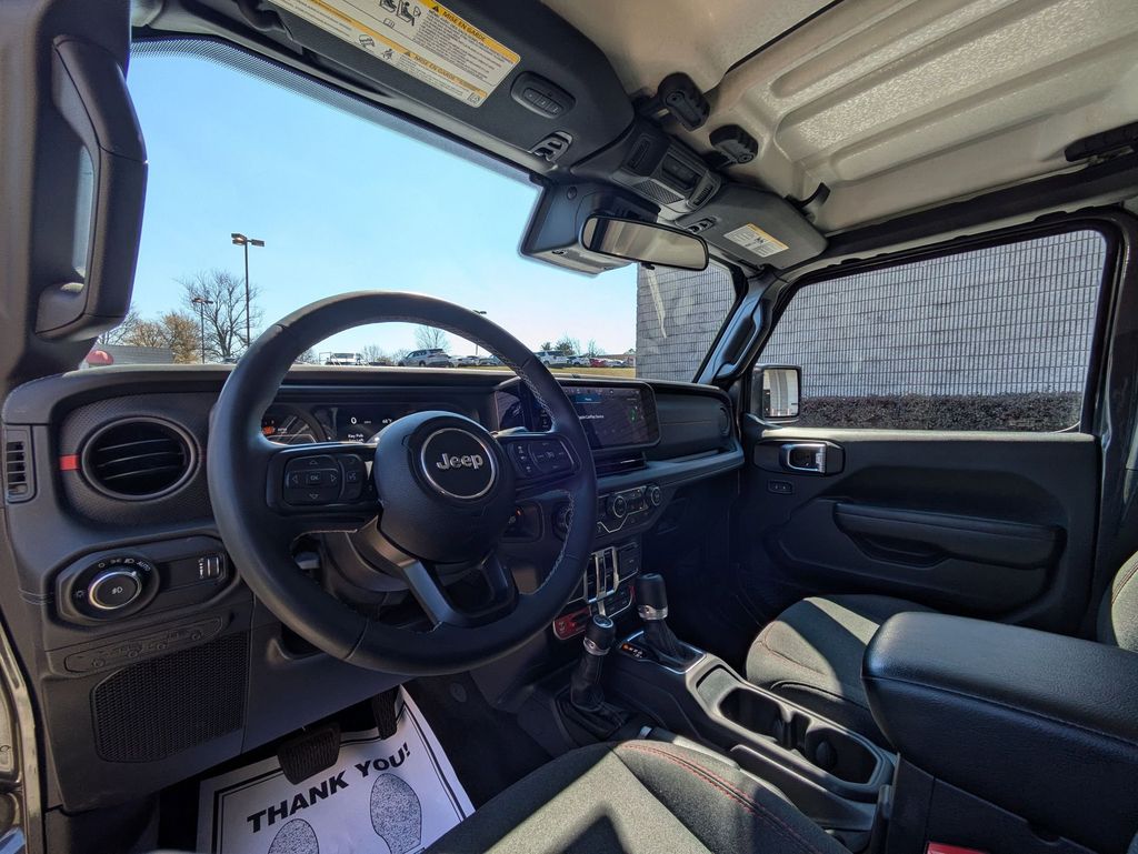 Thumbnail: 2025 Jeep Wrangler - 15