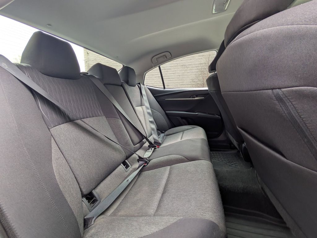 Thumbnail: 2025 Toyota Camry - 30