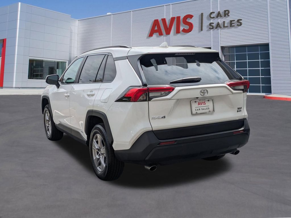 Thumbnail: 2025 Toyota RAV4 - 9