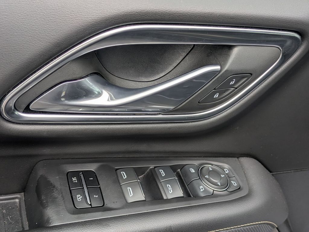 Thumbnail: 2024 Chevrolet Tahoe - 13