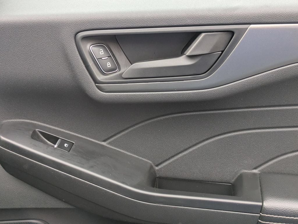 Thumbnail: 2025 Ford Escape - 33