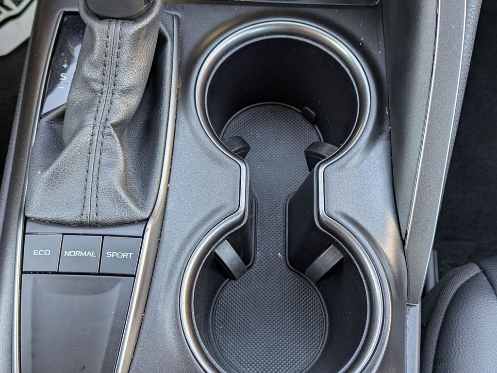 Thumbnail: 2024 Toyota Camry - 19