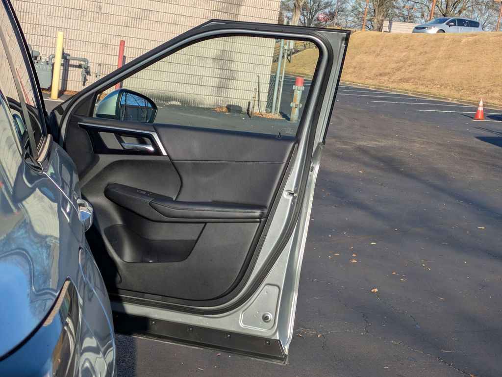 Thumbnail: 2025 Mitsubishi Outlander - 27