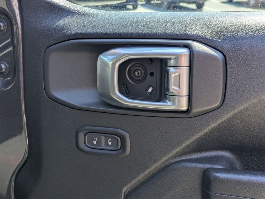 Thumbnail: 2025 Jeep Wrangler - 30