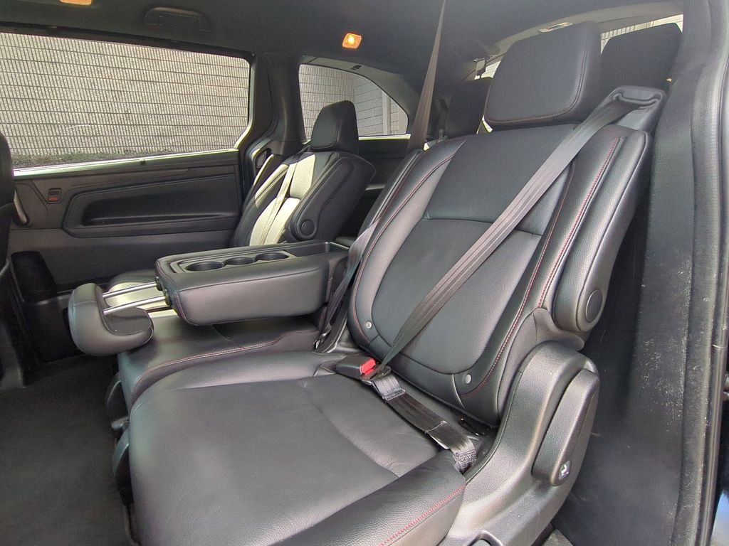 Thumbnail: 2025 Honda Odyssey - 28