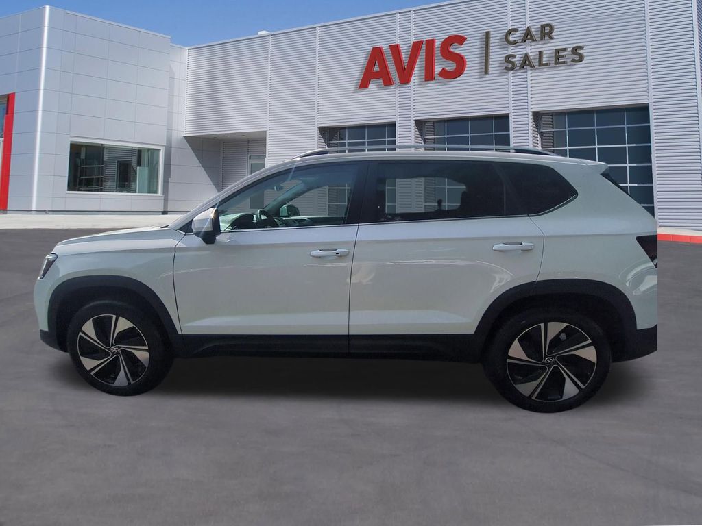 Thumbnail: 2025 Volkswagen Taos - 10