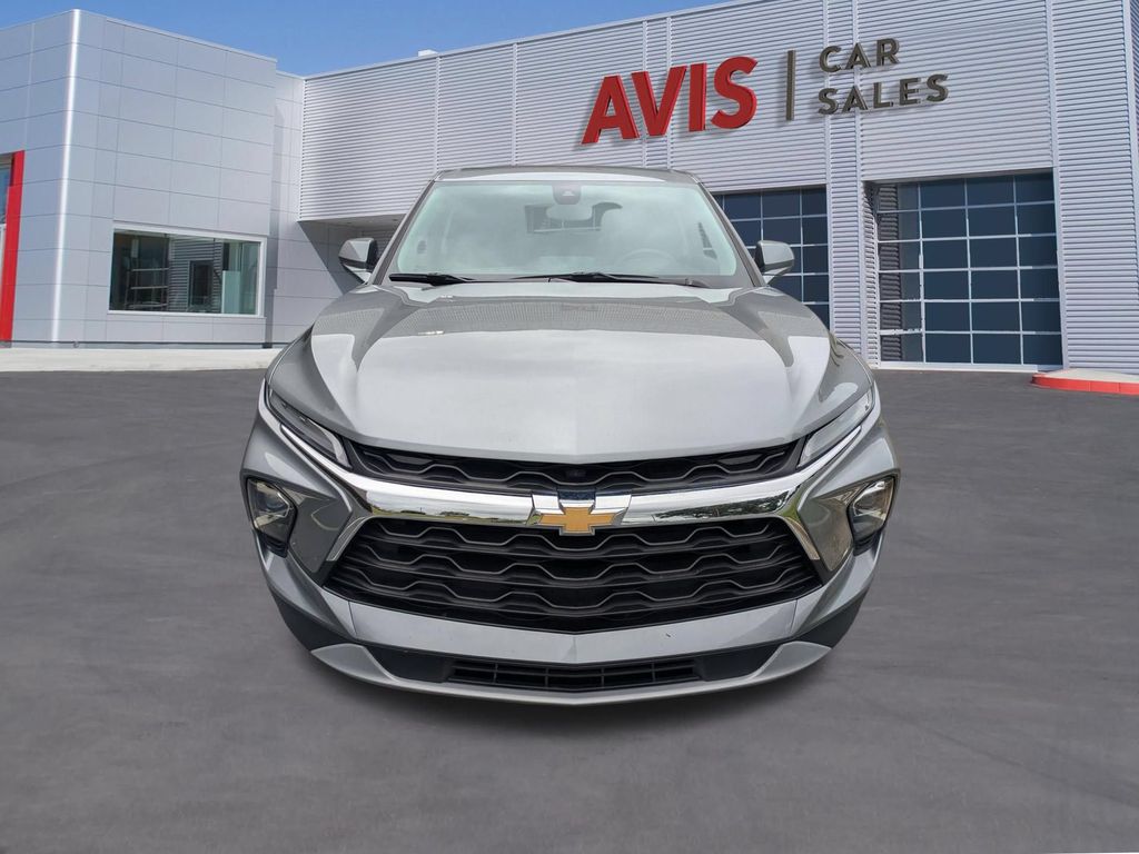 Thumbnail: 2025 Chevrolet Blazer - 2
