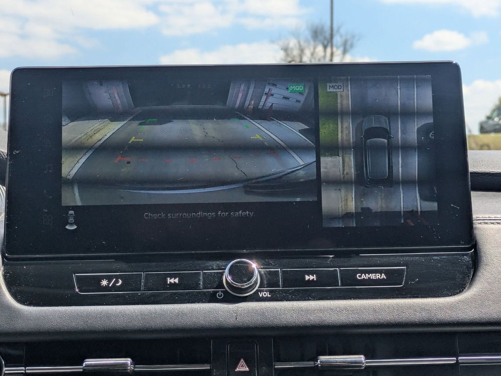 Thumbnail: 2025 Mitsubishi Outlander - 20