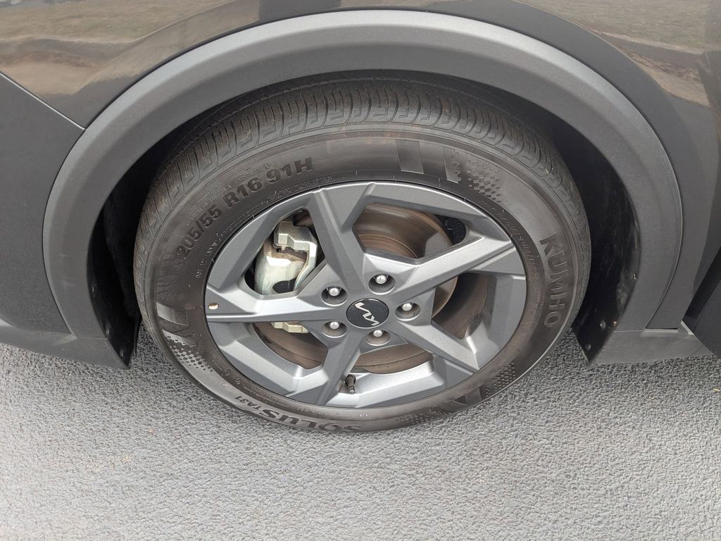 Thumbnail: 2025 Kia K4 - 36