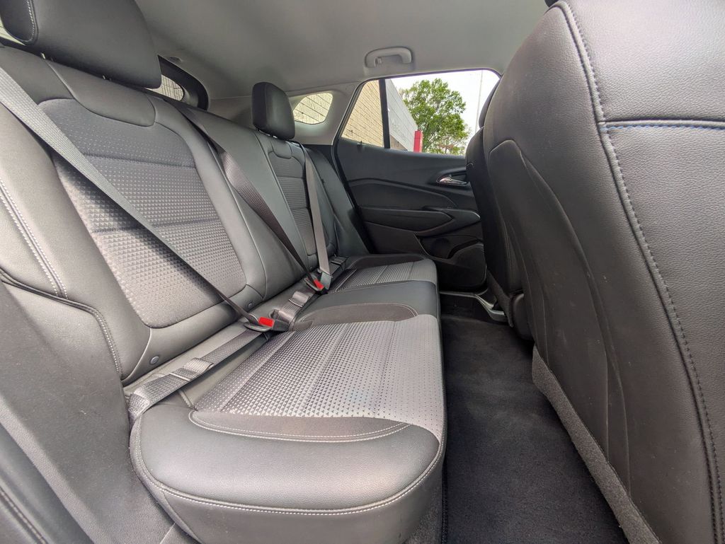 Thumbnail: 2025 Chevrolet Trax - 28