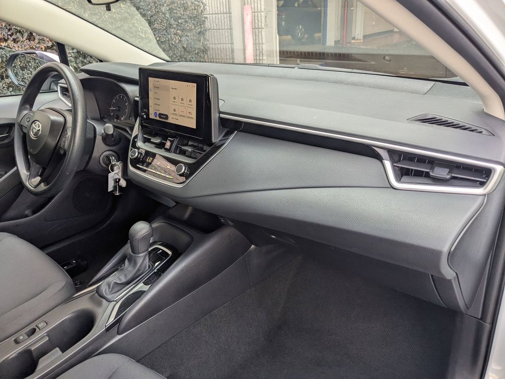 Thumbnail: 2025 Toyota Corolla - 30