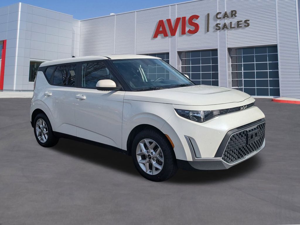 Thumbnail: 2024 Kia Soul - 3