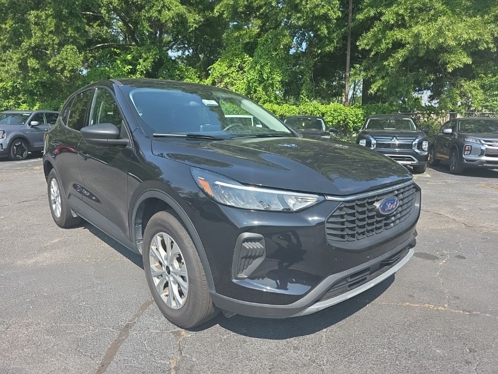 Thumbnail: 2025 Ford Escape - 3