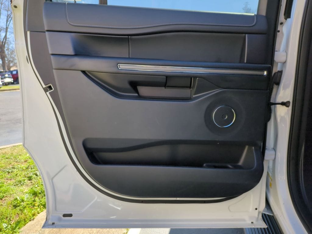 Thumbnail: 2024 Ford Expedition MAX - 27