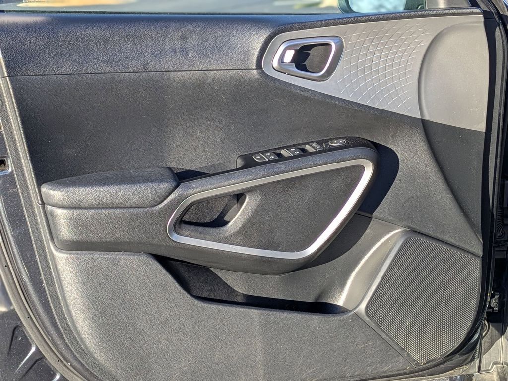 Thumbnail: 2024 Kia Soul - 11