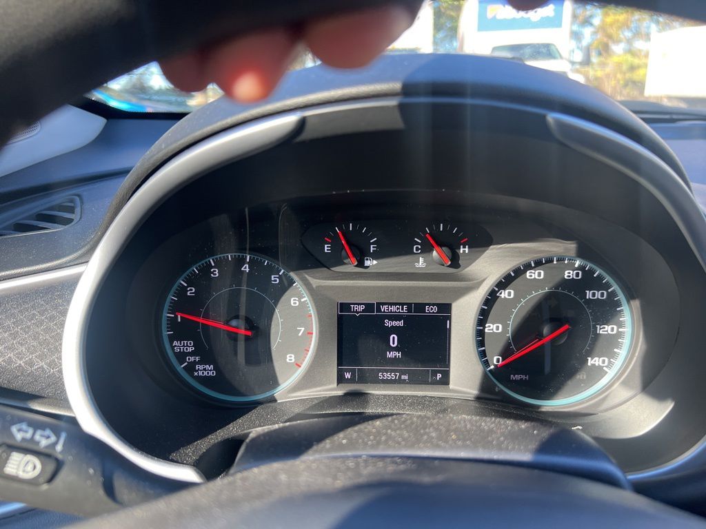 2023 Chevrolet Malibu 1LT photo 4