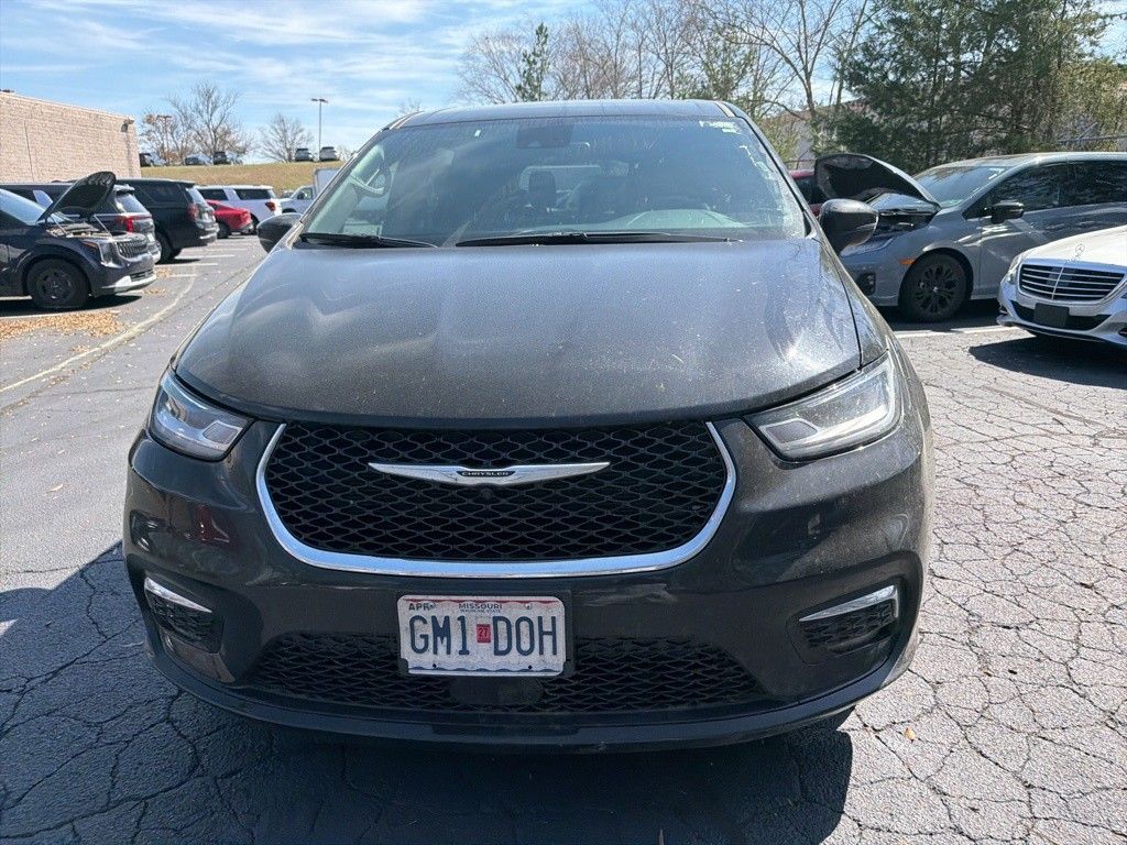 Thumbnail: 2025 Chrysler Pacifica - 4