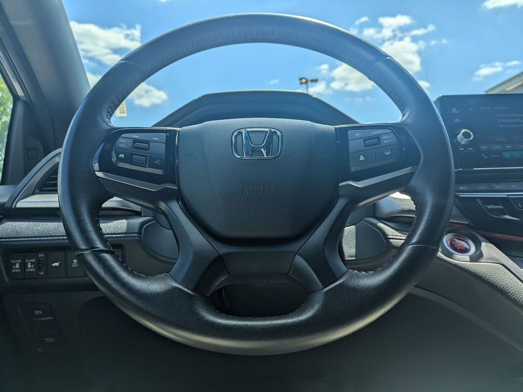 Thumbnail: 2025 Honda Odyssey - 21