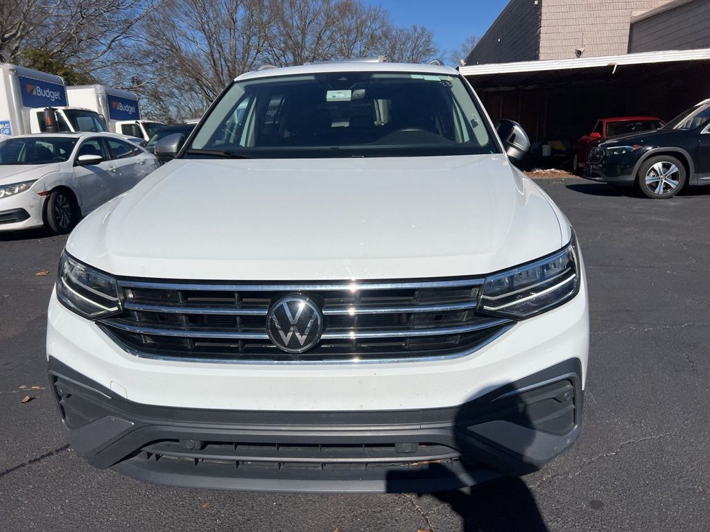 Thumbnail: 2024 Volkswagen Tiguan - 2
