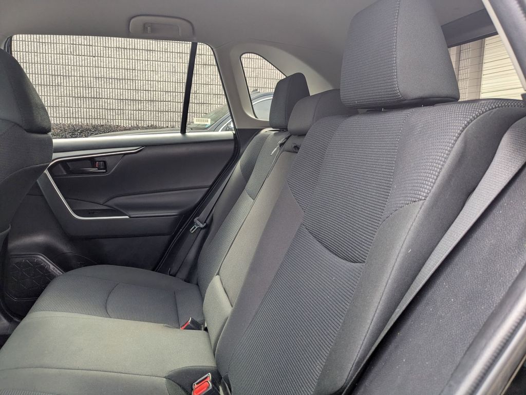 Thumbnail: 2023 Toyota RAV4 - 25