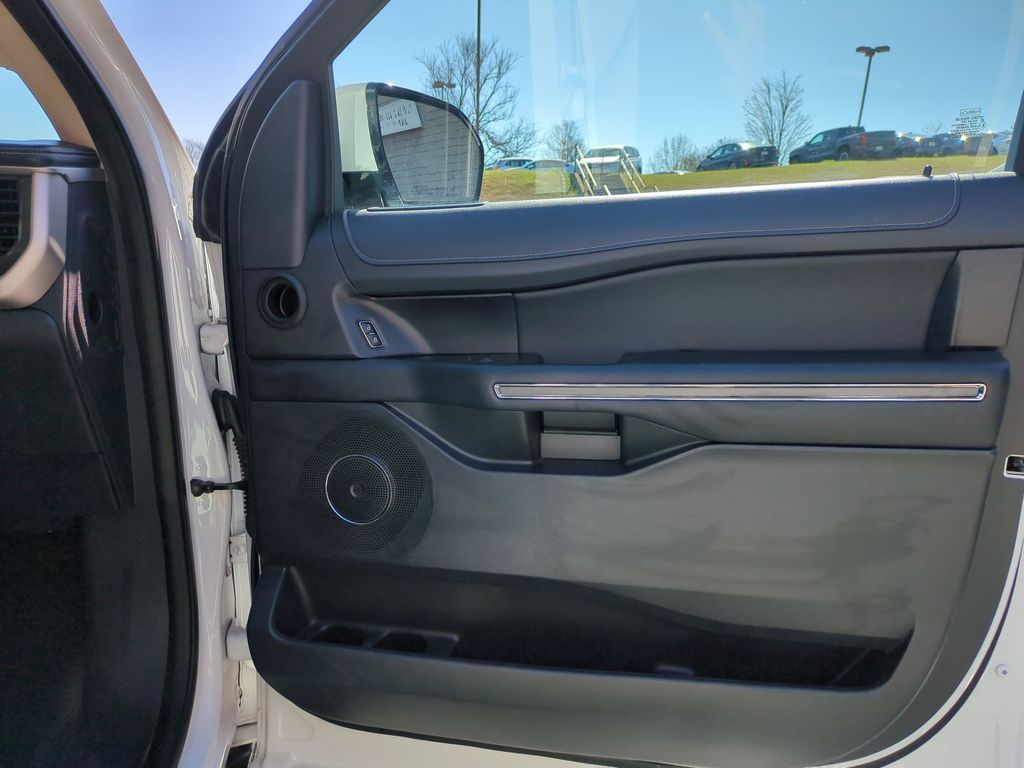 Thumbnail: 2024 Ford Expedition MAX - 34