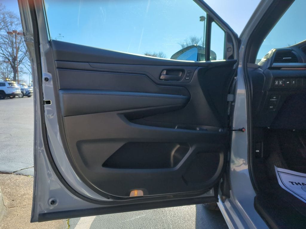 Thumbnail: 2025 Honda Odyssey - 11