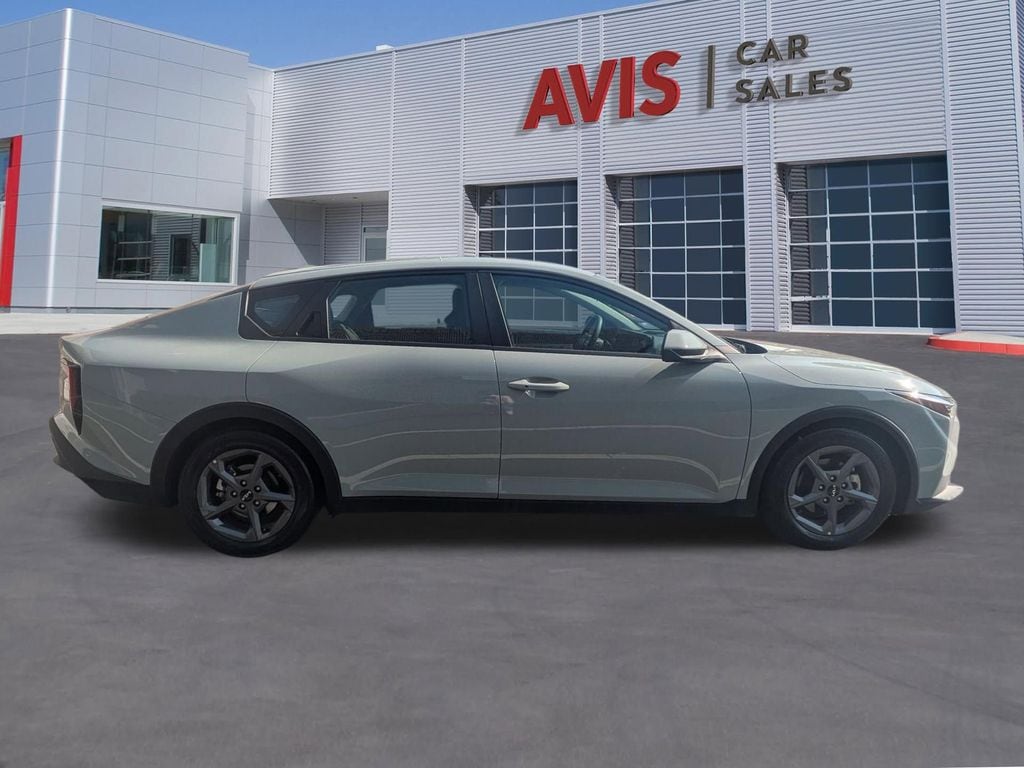 Thumbnail: 2025 Kia K4 - 5