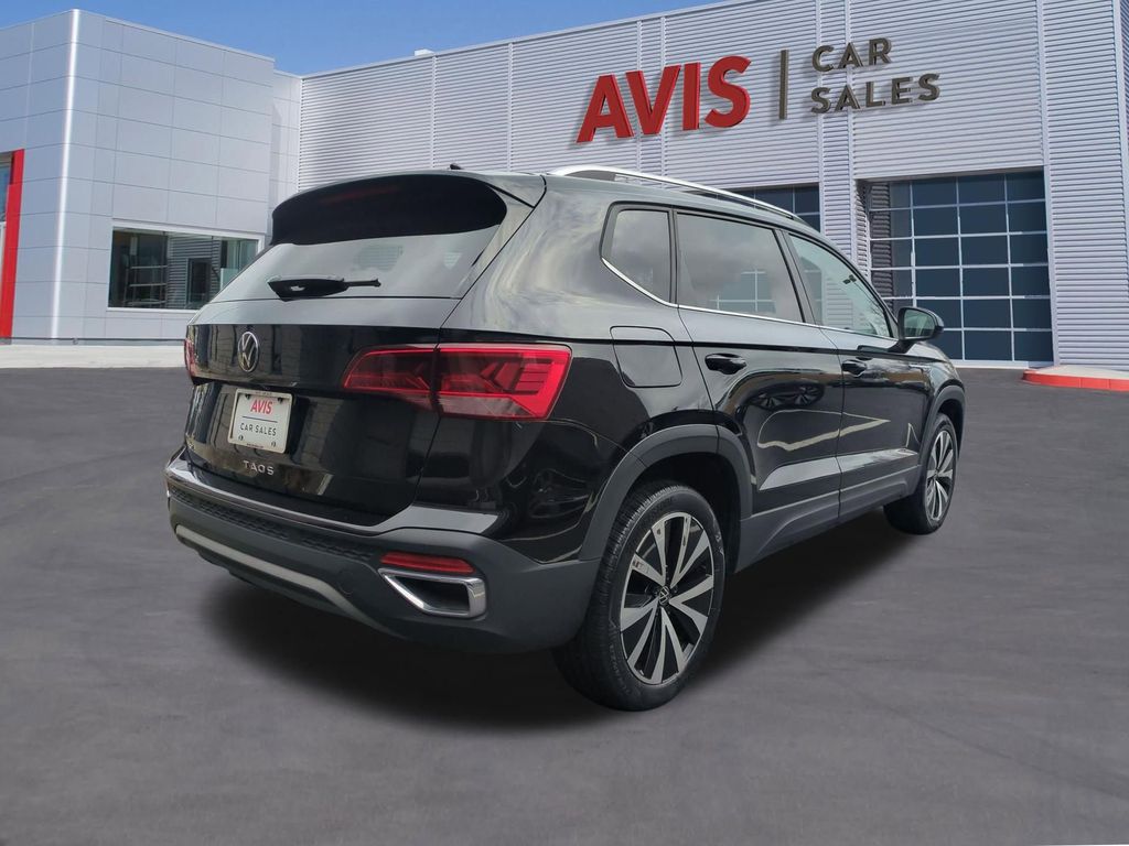 Thumbnail: 2024 Volkswagen Taos - 6