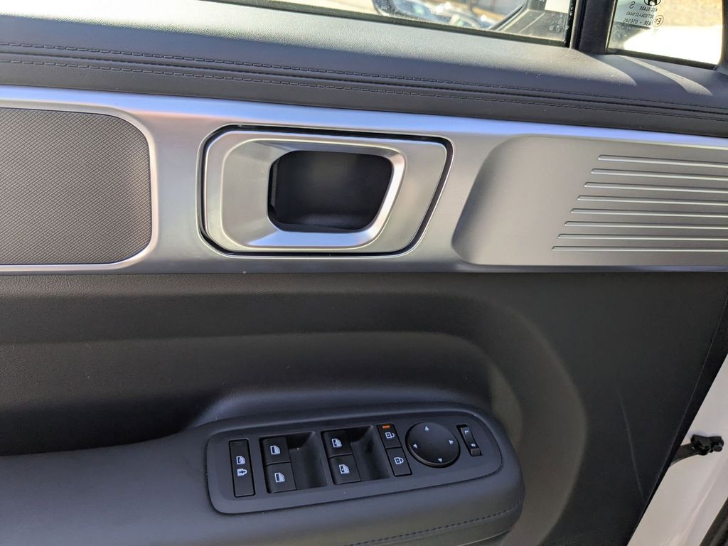 Thumbnail: 2025 Hyundai Santa Fe - 13