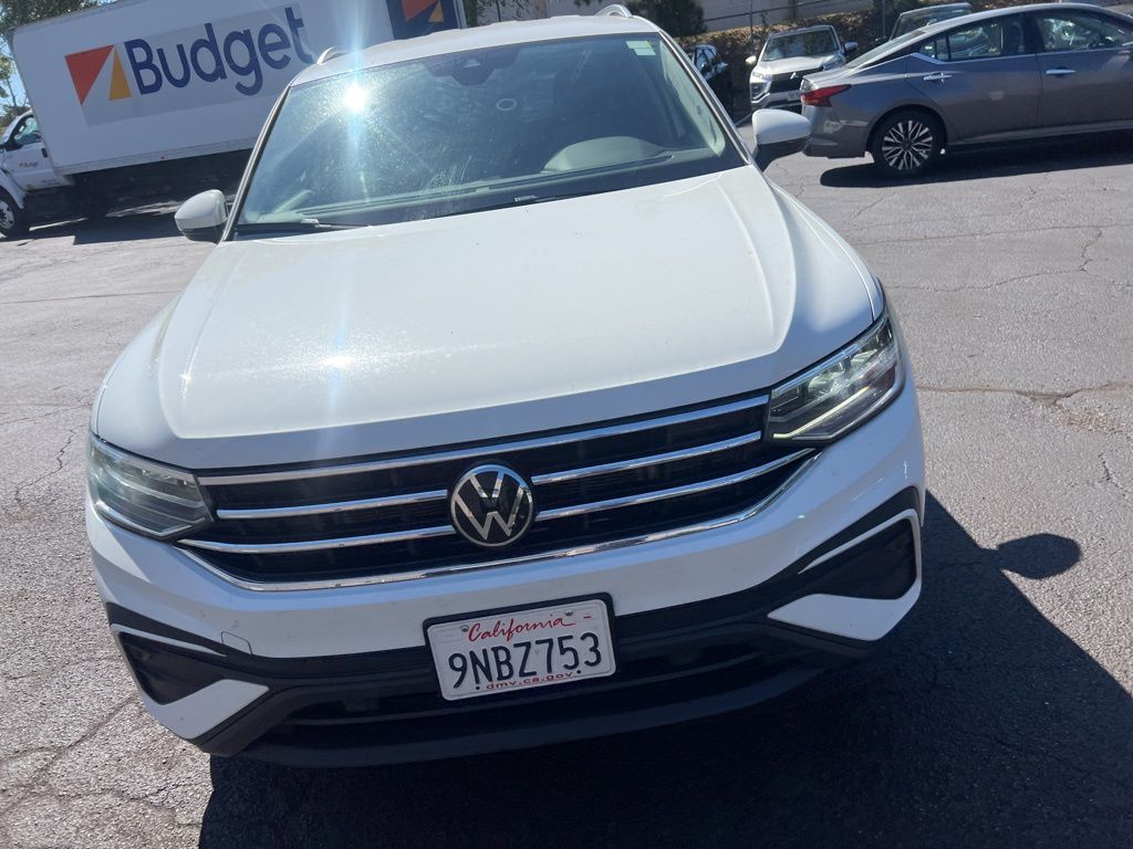 Thumbnail: 2024 Volkswagen Tiguan - 2