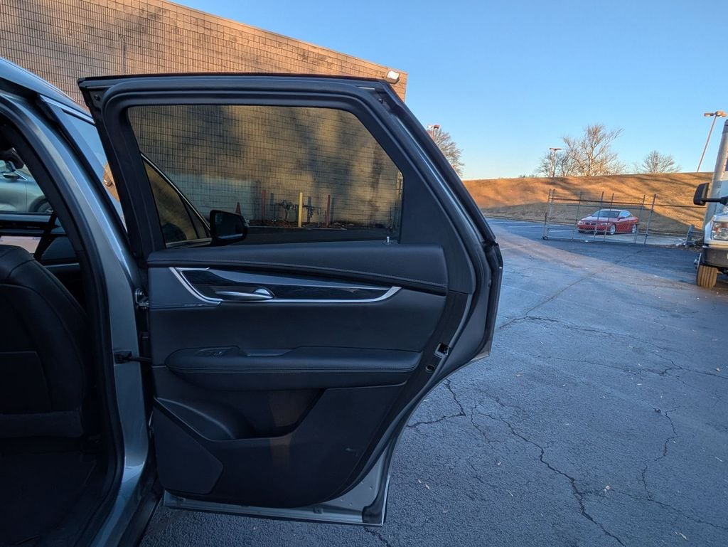 Thumbnail: 2024 Cadillac XT5 - 28